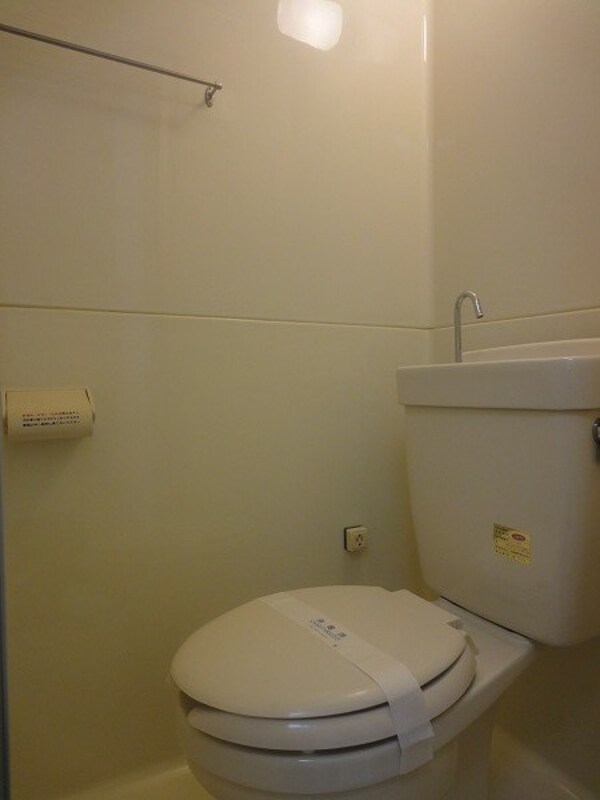 トイレ(別タイプ・別号室のお写真です)