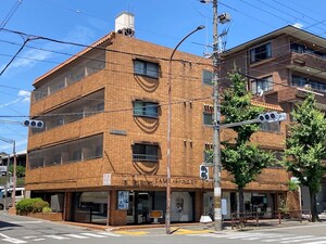 ファーストロイヤルハウス外観写真