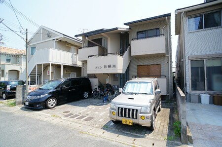 メゾン有栖川外観写真