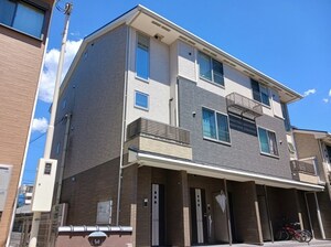 ラフィーネ葛野・II外観写真