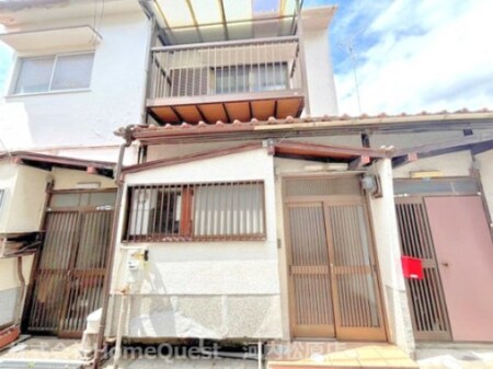 高鷲6丁目テラス外観写真