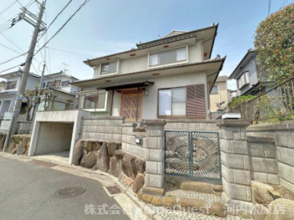羽曳が丘4丁目戸建て