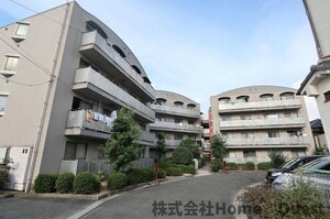 曙フラッツ外観写真