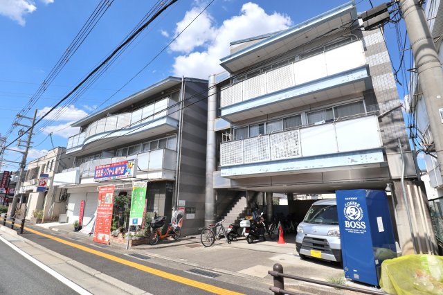 シーズンコート