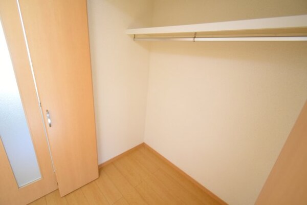 収納(別部屋参考写真)