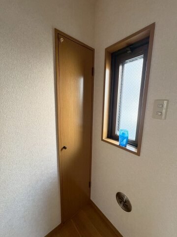 物件内観写真18　(※他部屋参照※)