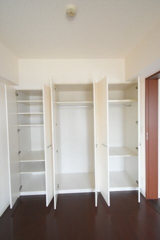 物件内観写真10　(※別部屋参考画像です。)