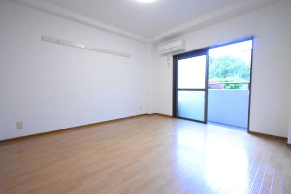 居室(※他の室内写真になります)