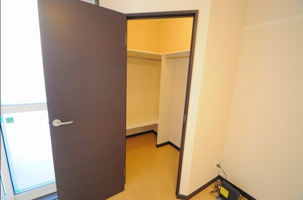 収納(別部屋参考写真)