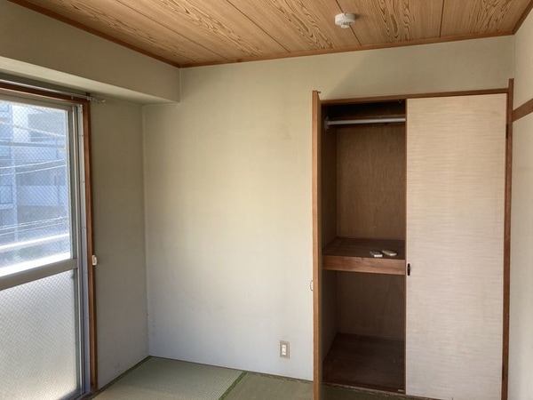 和室(写真は302号室のものとなります)