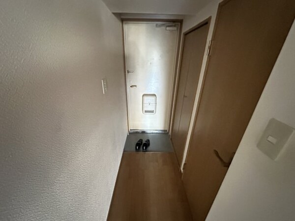 玄関(※別室参考写真)