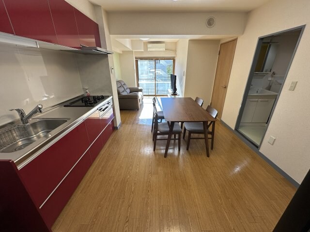 物件内観写真2　(※家具家電付き)