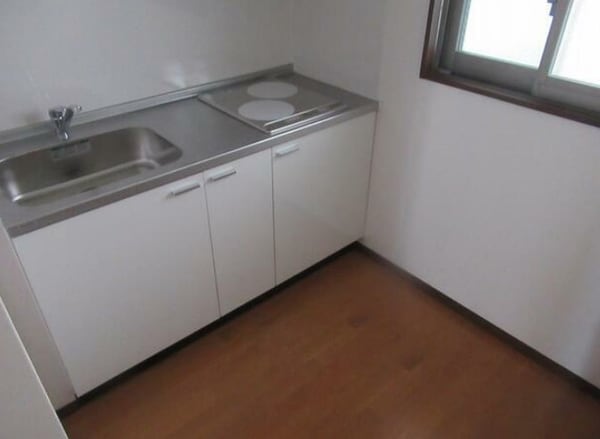 キッチン(※別部屋写真参照)