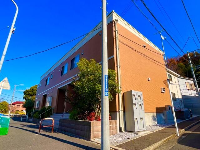 物件外観写真1　(外観写真（昼）)