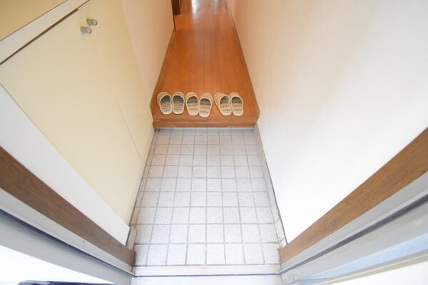 玄関(別部屋参考写真)