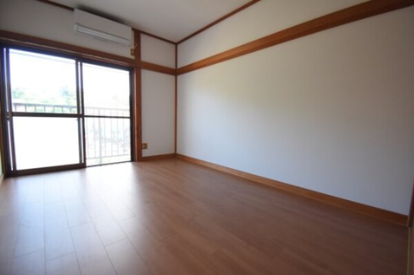 居室(※他の室内写真になります)