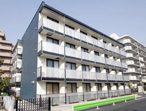 レオパレスベルファム外観写真