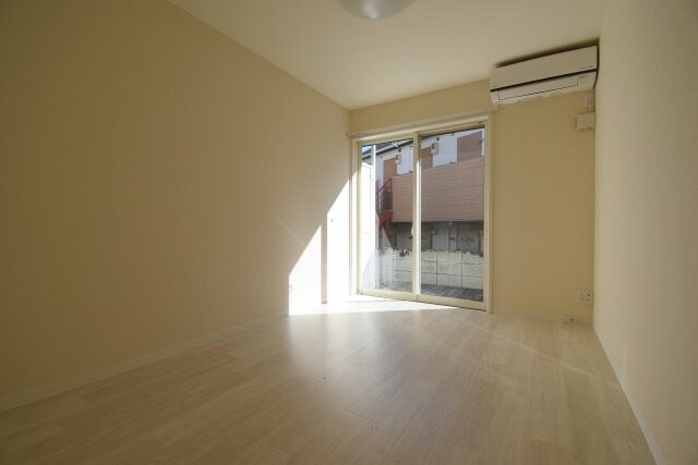 物件内観写真16　(※別部屋参考画像です。)