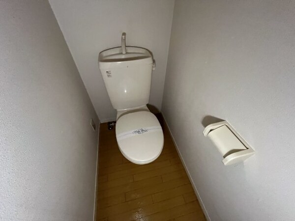 トイレ(※別室参考写真)