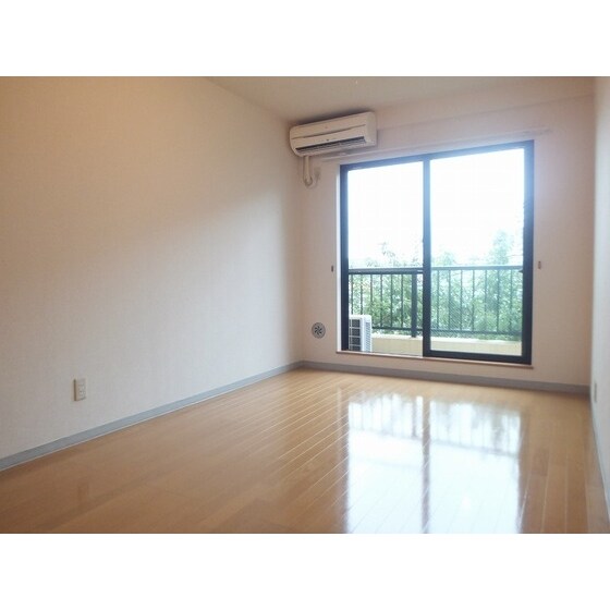 物件内観写真11　(洋室)