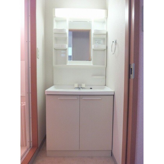 物件内観写真18　(独立洗面台)