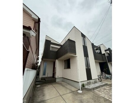横浜市中区本郷町3丁目戸建外観写真