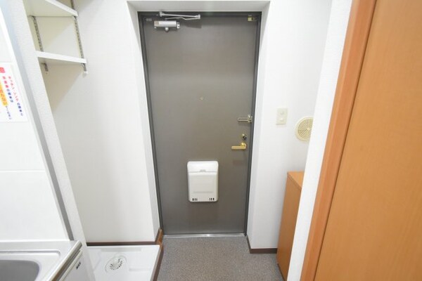 玄関(別部屋参考写真)