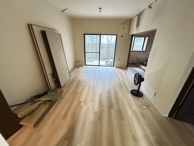 物件内観写真6　(※リフォーム中)