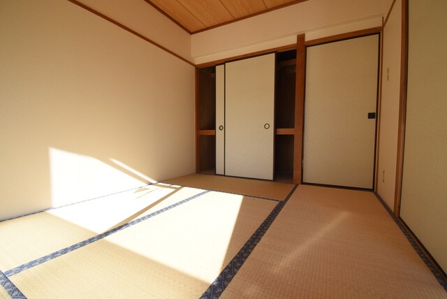 物件内観写真25　(※別室参考写真)