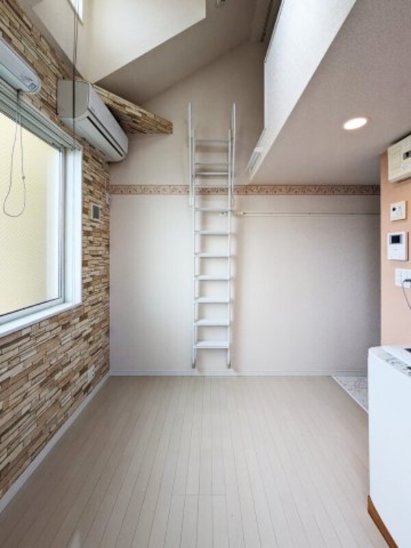 居室(写真は203号室のお部屋になります。)