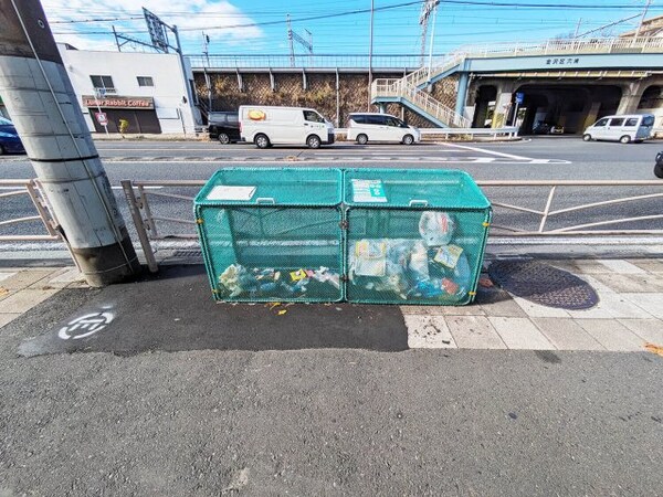 建物設備(ごみ置き場。)