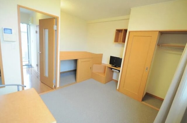 物件内観写真3　(現状優先となります。(1階はフローリング使用))