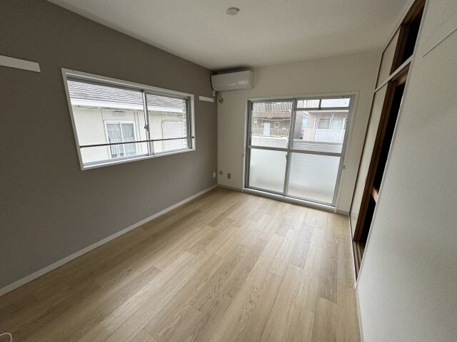 物件内観写真2　(同物件別部屋参考写真です。)