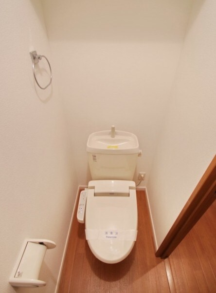 物件内観写真5　(同物件別部屋参考写真です。)