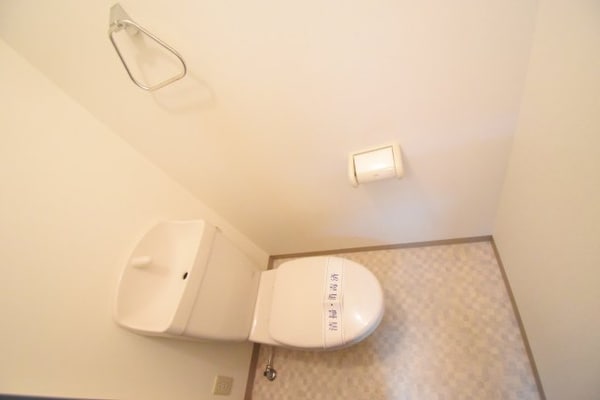 トイレ(※別部屋写真参考※)