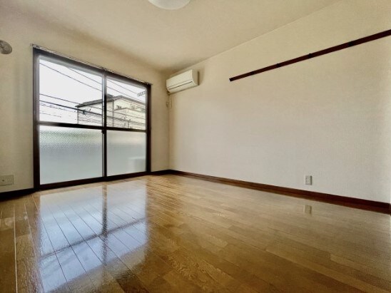 物件内観写真2　(同物件別部屋参考写真です。)