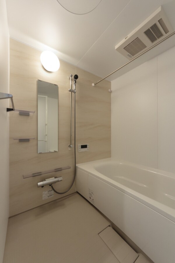 浴室(※写真は同タイプ住戸です。)