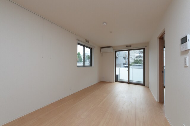 物件内観写真3　(※写真は同タイプ住戸です。)