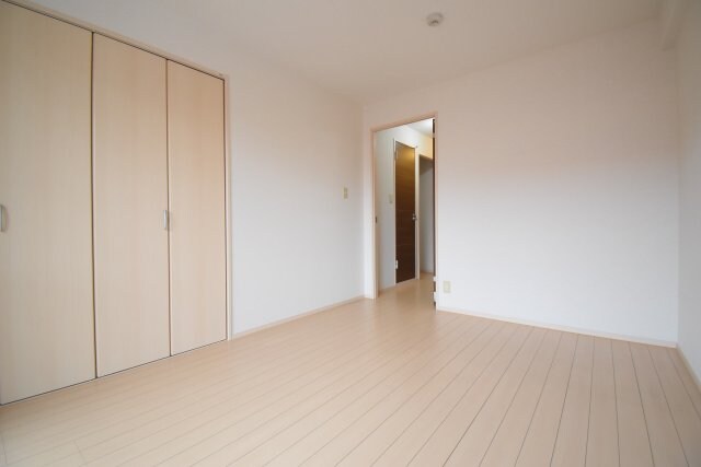 物件内観写真7　(他号室写真)