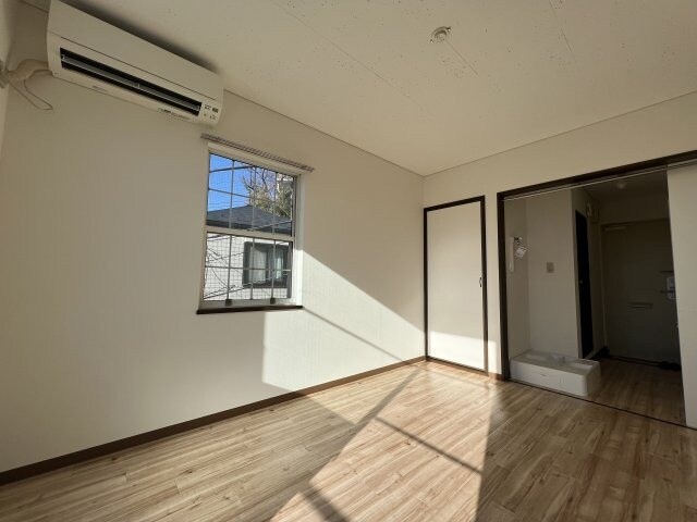 物件内観写真3　(※別室参考写真)