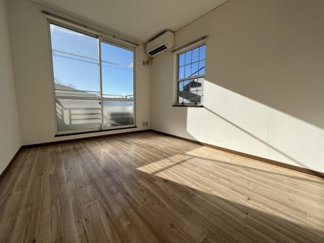 物件内観写真5　(※別室参考写真)