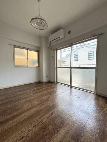 物件内観写真4　(※別部屋参考画像です。)