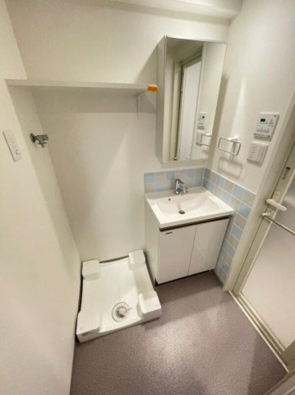 洗面・脱衣所(※同仕様別部屋の写真です)