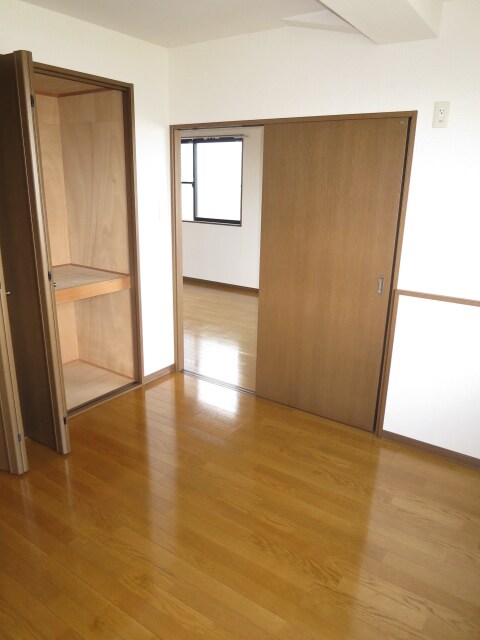 物件内観写真16　(別部屋参考写真)