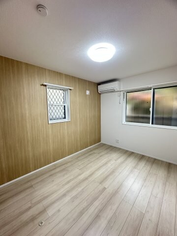 物件内観写真2　(別部屋写真参考)