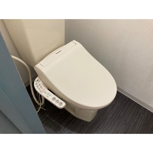 トイレ(清潔感のあるトイレです)