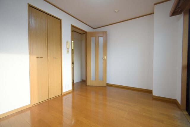 物件内観写真5　(同物件別部屋参考写真です。)