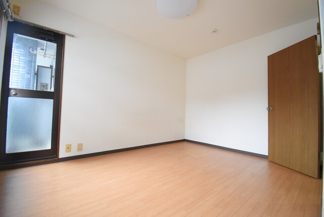 物件内観写真2　(同仕様写真)