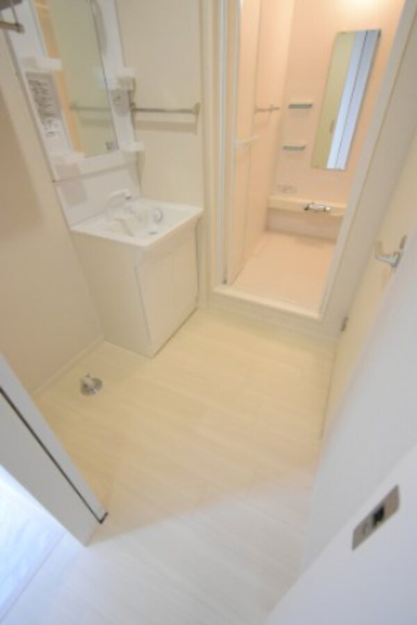 洗面・脱衣所(※他の室内写真になります)