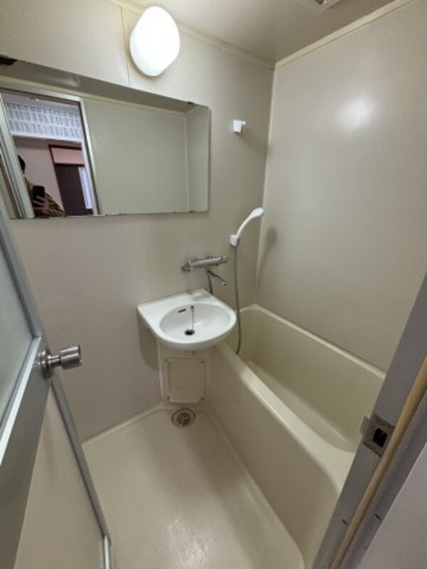 浴室(※別部屋参考画像です。)